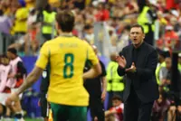 Soccer-Australia coach Popovic says he happily turned down 4-year contract extension