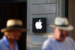 Apple expected to unveil first folding phone, with new CEO Ternus in command 