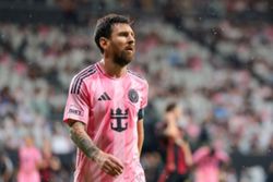 Soccer-Messi agrees deal to purchase Spanish second-tier side Eldense
