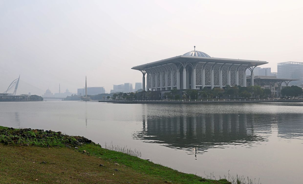High-risk? Stay out of the haze