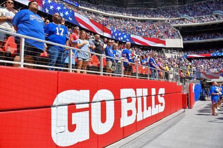 NFL布法罗比尔队将在赛季揭幕战上演奏加拿大和美国国歌