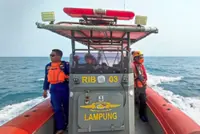 Search on for missing journalists