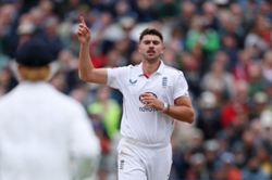 Cricket-Tongue routs Pakistan as England dominate
