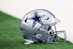 NFL-Cowboys most valuable team for 20th year in a row, Forbes list shows