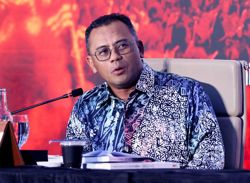 Amirudin dismisses calls for DAP ministers to quit Cabinet