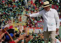 Bolsonaro, Lula statistically tied in simulated Brazil runoff, Atlas/Bloomberg poll shows