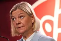 Sweden's fractured left holds slim lead in polls before Sunday election