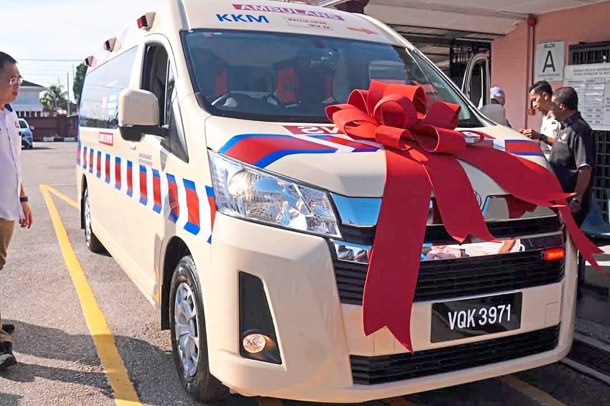 Johor answers the call with six new ambulances