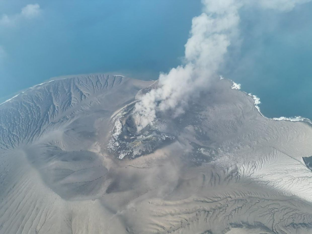 Three more Indonesian volcanoes erupt amid heightened volcanic activity
