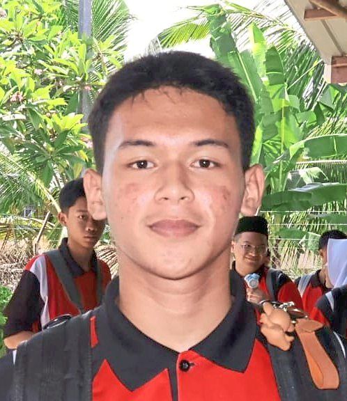 Ahmad Albab believes the Suluk language should still be used in daily conversations at home among family members.