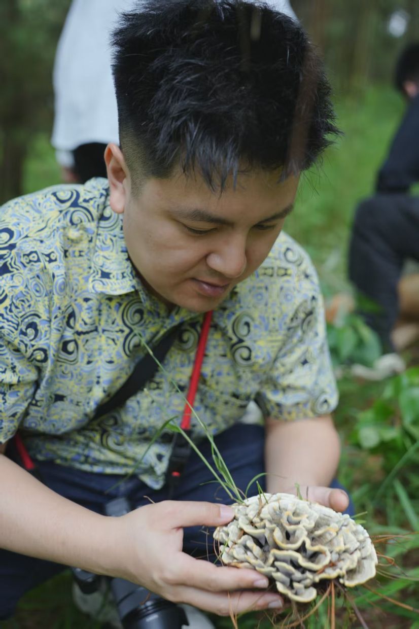 YC recently did a mushroom collaboration dinner in Kungming, China, where he had the opportunity to forage for wild mushrooms. — CHONG YU CHENG