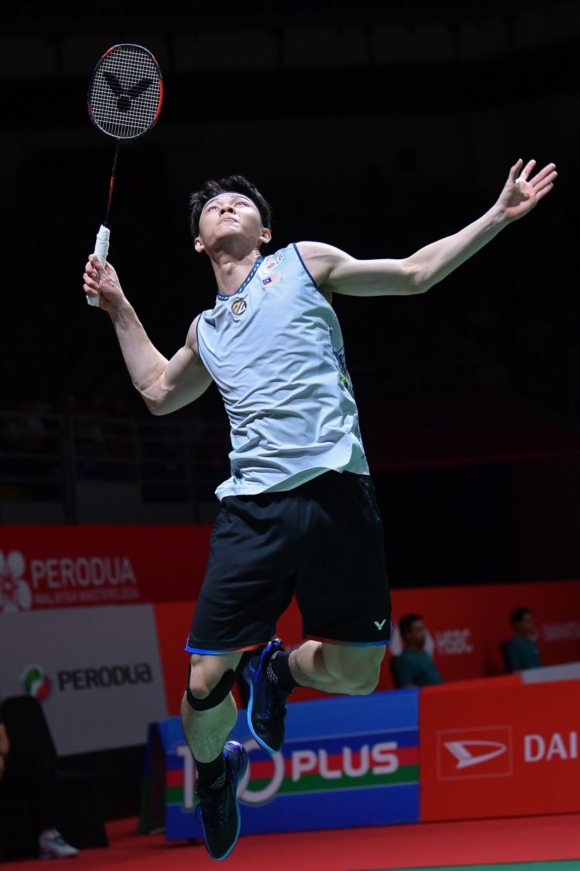 A helping hand: Lee Zii Jia’s form has become a growing concern after he suffered a shock second round defeat in Vietnam. 