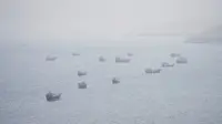 New report of attack on Strait of Hormuz shipping fans fears of threats to oil supplies
