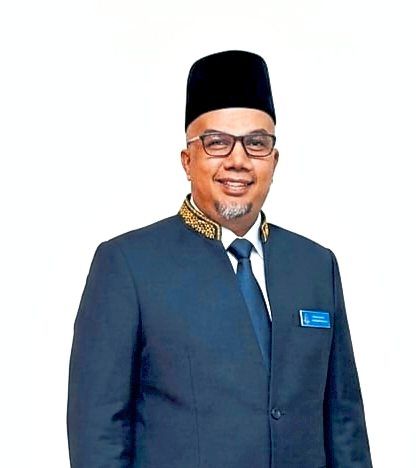 Over the course of his years in cooking, Aslam has cooked for as many as 12,000 people in a programme.