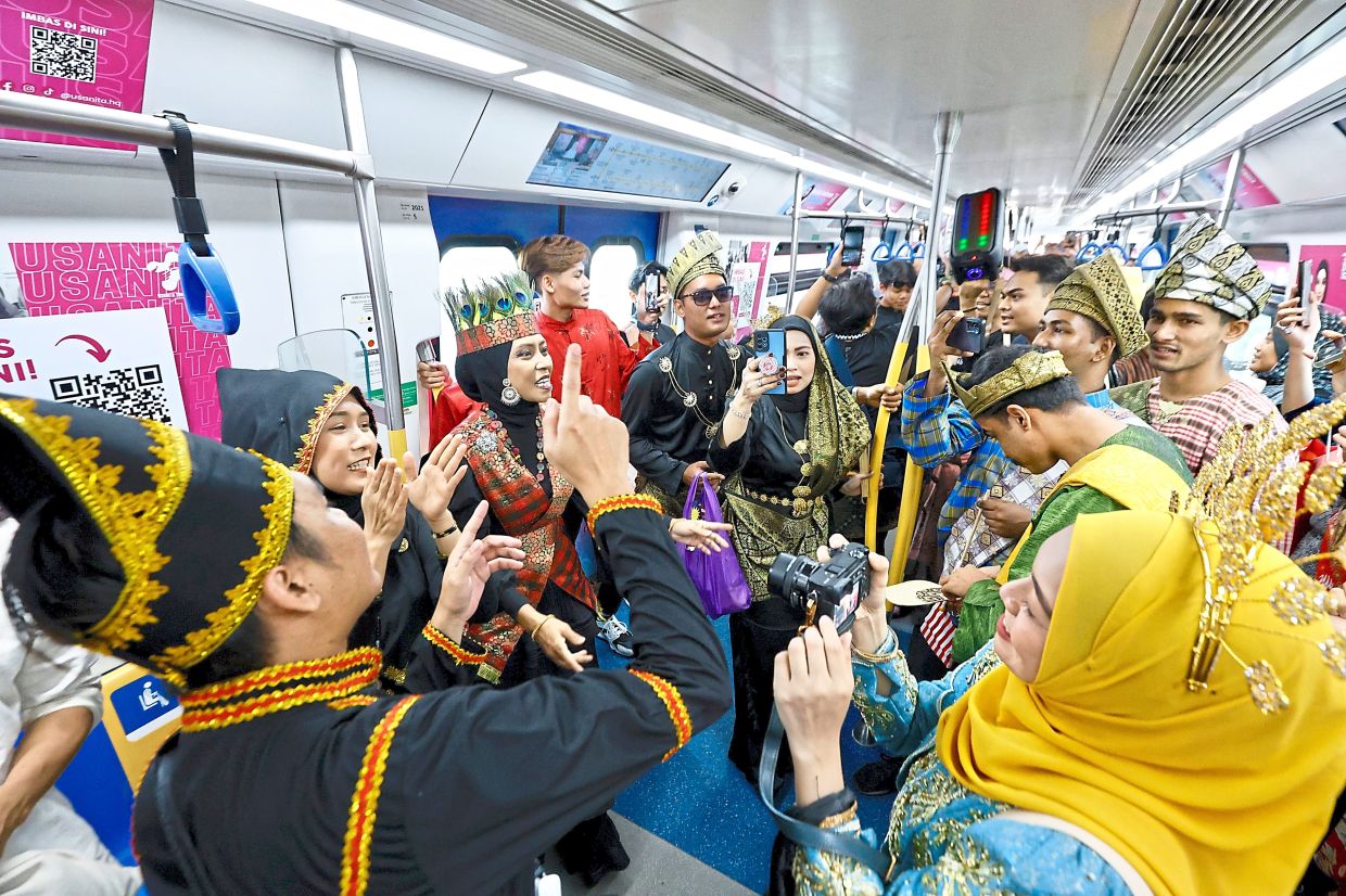 Keretapi Sarong is being held in conjunction with Malaysia Day.