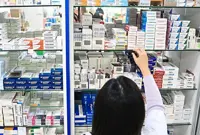 Pharmacies choose which drugs to stock
