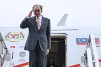 Anwar departs for home after concluding visit to Maldives
