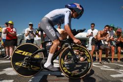 Cycling-Pidcock to lead strong British team at worlds, eyeing double