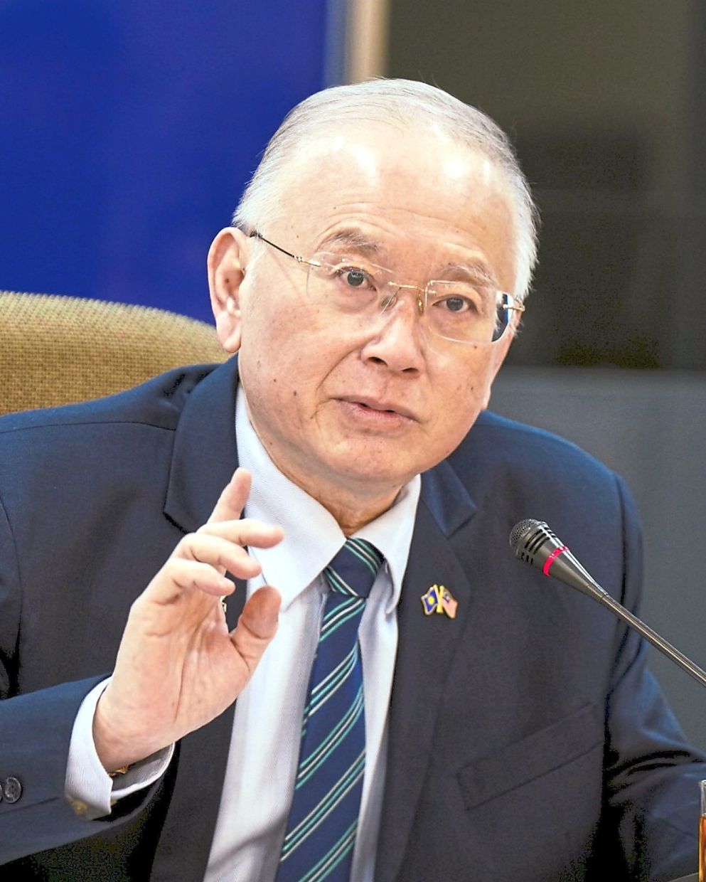 Dr Wee: A healthy stock market needs real confidence, not just local funds.