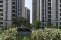 China home price slump persists