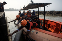 No signs of journalists, boat crew missing near Anak Krakatau after a week