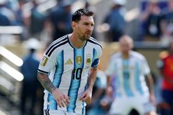 Soccer-Messi called up by Argentina for farewell appearance following international retirement