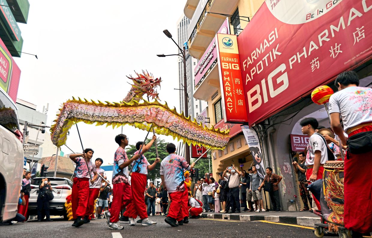 A dragon dance troupe performing at the launch.