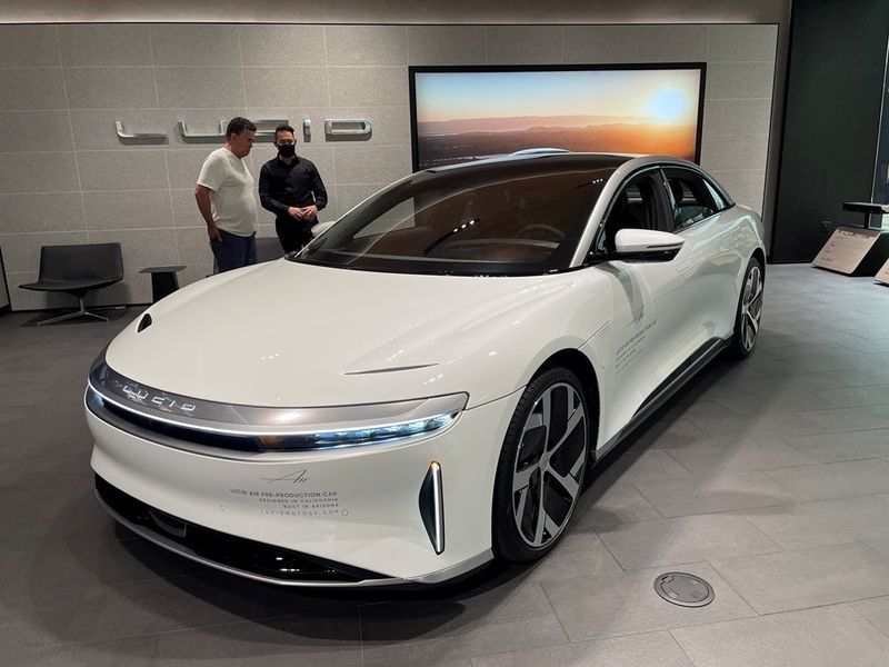 Lucid与Bolt联手在欧洲部署25000辆无人驾驶出租车。