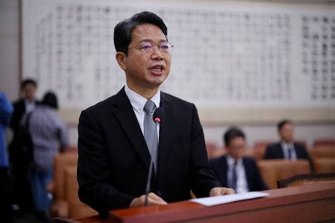 韩国司法部长提名人撤回提名，李在镕内阁遭遇第二次挫败，民调支持率下滑