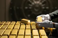 Gold rebounds after Fed rate rise as banks back long-term demand outlook