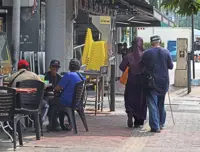 Don’t compromise public safety when allowing dining on five-foot ways, walkways in Kuala Lumpur