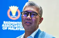 Zafrul urges Malaysians to rally behind shuttlers, not doubt ’em