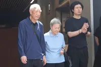Hongkongers pay tribute to late leader Tung Chee-hwa at community halls