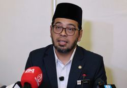 Organisers of theatre play mocking Rukun Negara should apologise, says Zulkifli