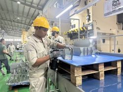 Vietnam moves to fast-track foreign investment through institutional reforms
