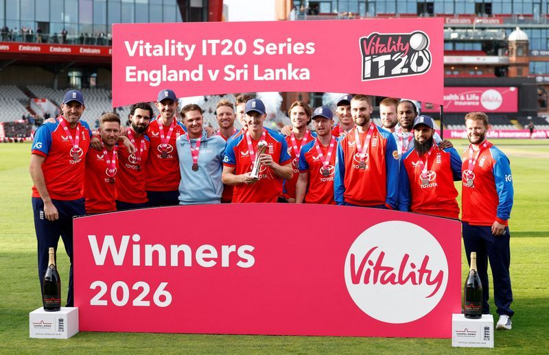 Cricket-England complete T20 sweep over Sri Lanka to go back on top of world rankings