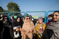 Police arrest Pakistan ex-PM Imran Khan's sister in Lahore ahead of party's planned march