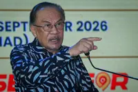 Initial report on Felda expected next week, says Anwar