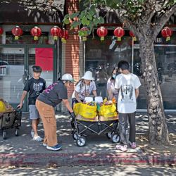 LA Chinatown elders need groceries – these teens go door-to-door delivering them