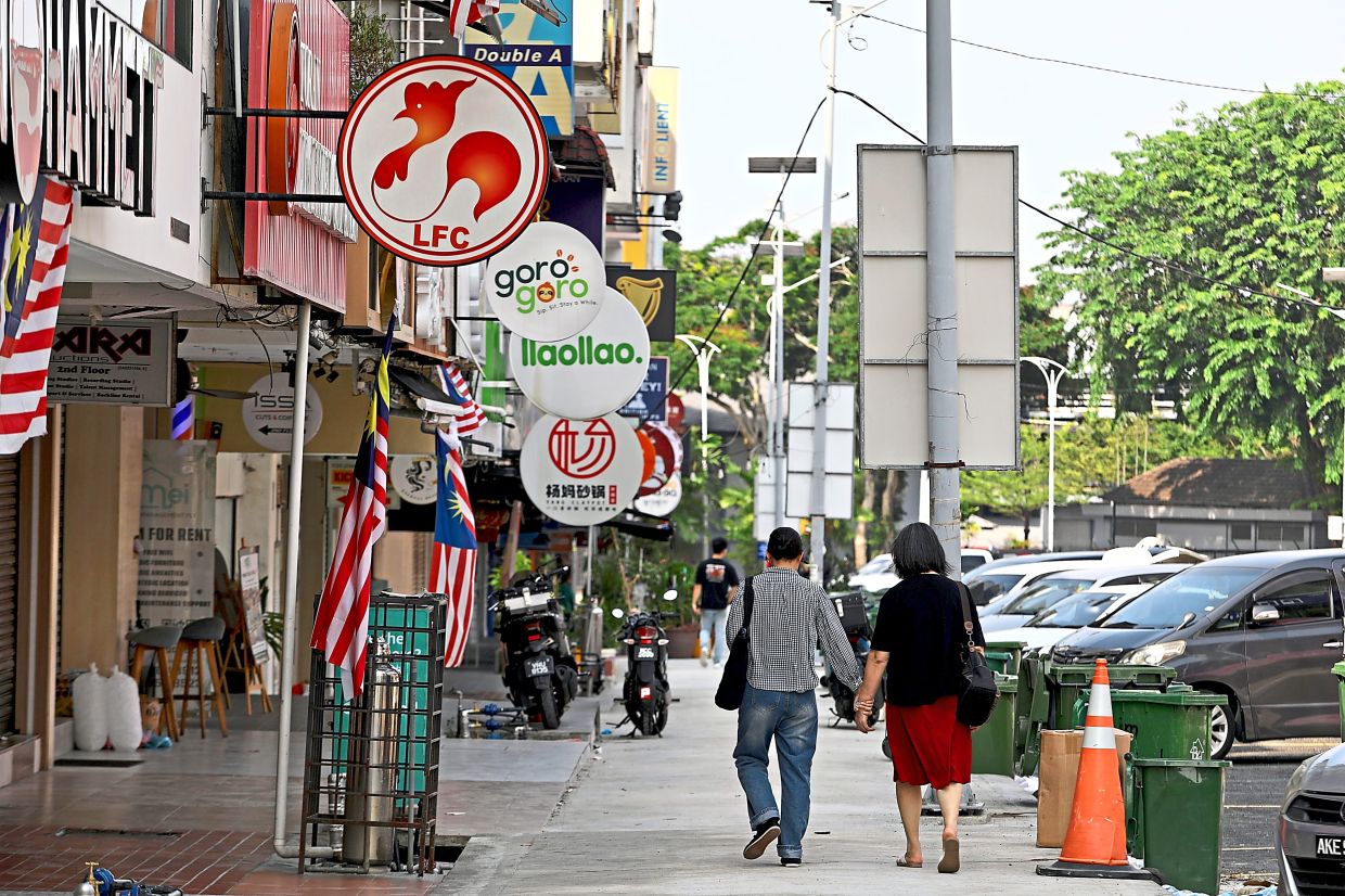 Think City’s placemaking study on the SS15 commercial area revealed that while businesses thrive indoors, outdoor spaces function merely as transit corridors rather than places to stop, rest and connect.