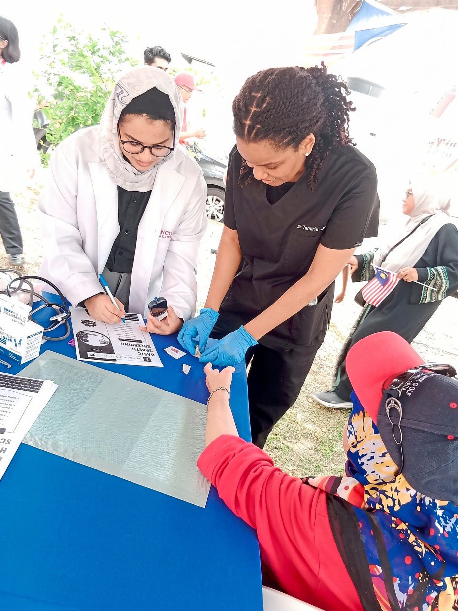 A complimentary health screening by medical students from Lincoln University College.
