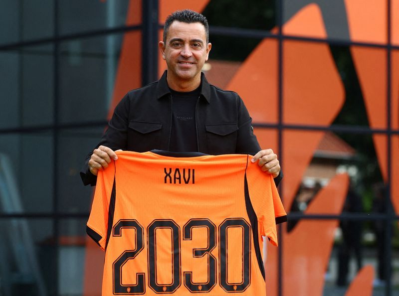 Soccer-New-look Netherlands will play with intensity in Nations League, says Xavi