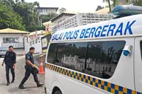 Mobile police station deployed to Najib’s residence