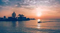 Sail into a golden horizon with these sunset cruises in Malaysia