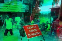 Gua Musang floods: 81 evacuees at SK Limau Kasturi 1 PPS, bridge submerged