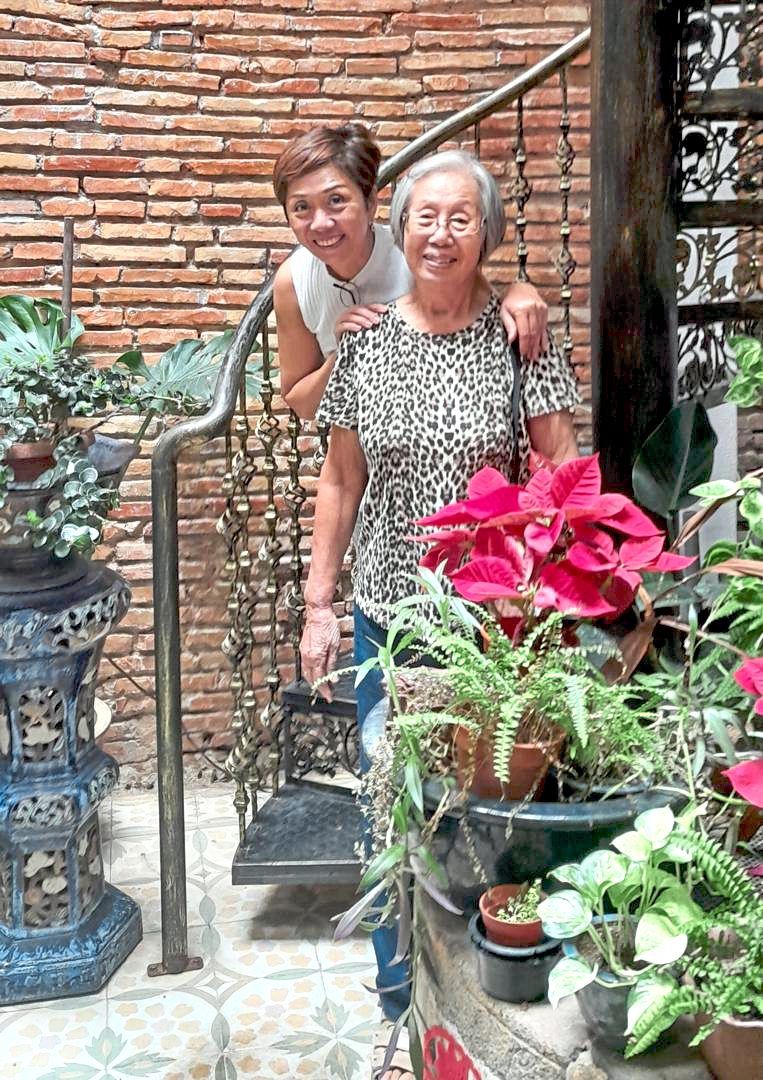 De Souza’s mother, Yeow (below, right), was instrumental in getting the supper club off the ground when she insisted that De Souza ignite her Nyonya cooking skills by inviting friends over. — SHARON DE SOUZA