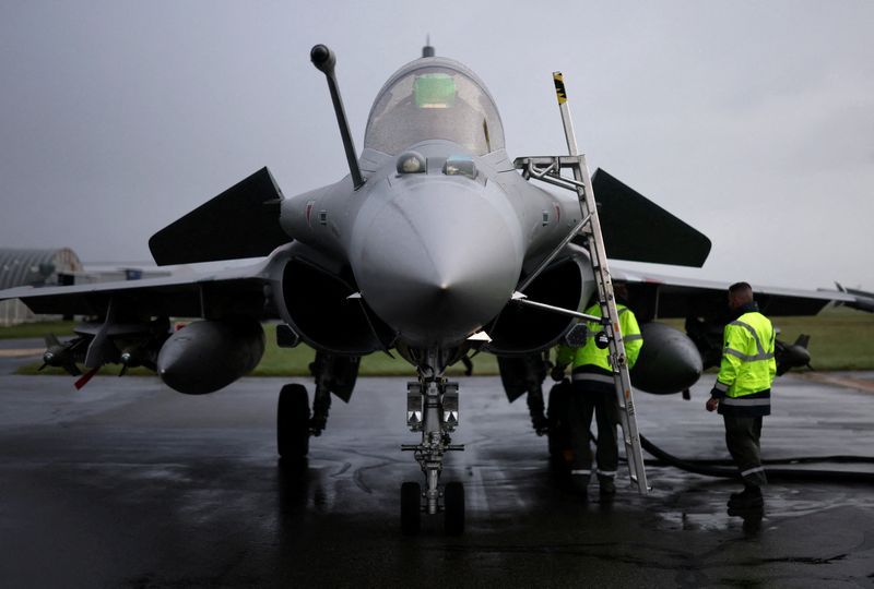 Dassault Aviation tests AI algorithms on Rafale fighter jet