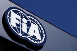 Motor racing-F1 commission agrees shorter races from 2027