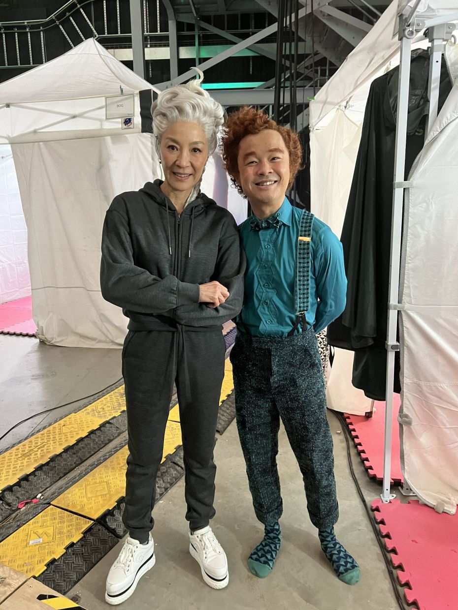 Teoh, who played Avaric Tenmeadows, shares a backstage moment in England with Malaysian icon Tan Sri Michelle Yeoh, who played Madam Morrible in the 'Wicked' film series in 2024. Photo: Aaron Teoh