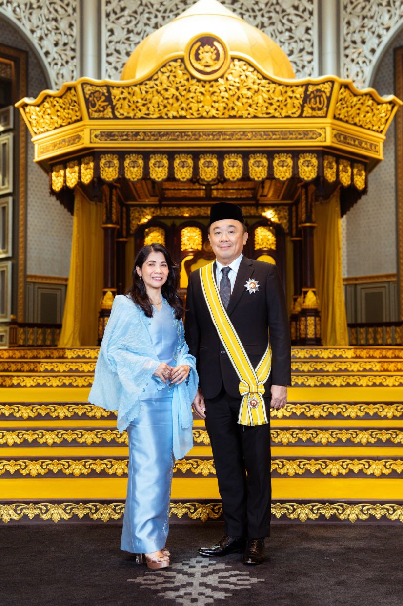 Teo together with his wife following the conferment of the Darjah Kebesaran Dato’ Paduka Mahkota Terengganu (D.P.M.T.).